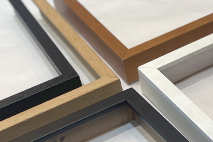 Deluxe frame moulding sample